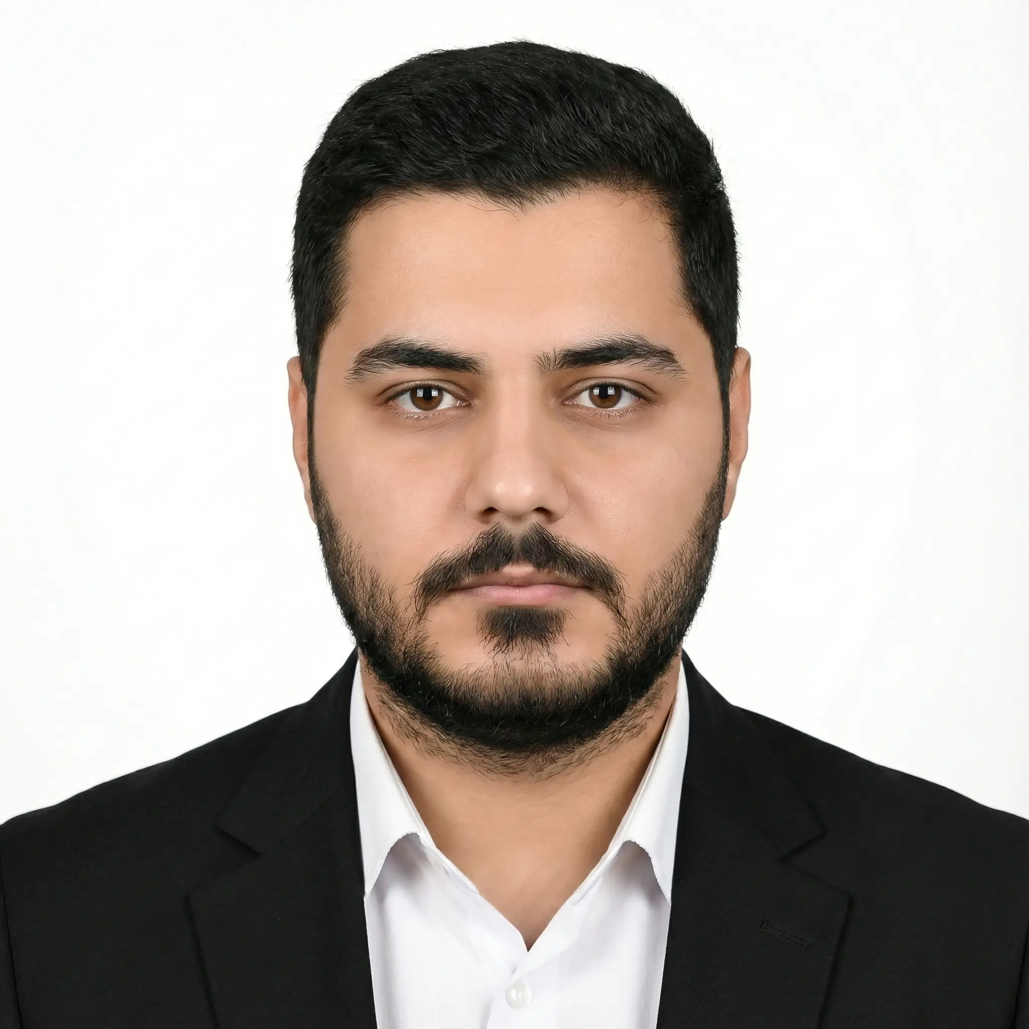 عکس پروفایل شایان آباد، برنامه‌نویس و کارشناس فنی در شاهین‌شهر